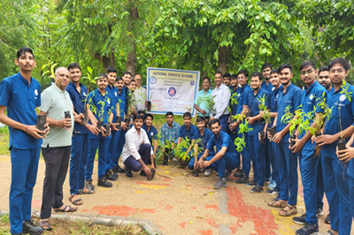 Veterinary College, KU, Sardarkrushinagar, celebrated 17th Foundation Day of Kamdhenu University by planting saplings