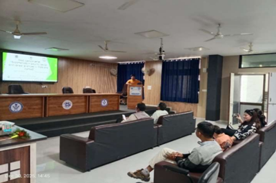 VAAS, Alumni lecture Experiences in poultry sector and career avenues in India and Abroad