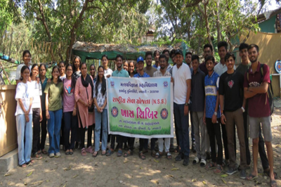 રાષ્ટ્રીય સેવા યોજના (NSS) યુનિટ, કોલેજ ઓફ ફિશરીઝ, નવસારી દ્વારા સોલધરા ગામે ખાસ શિબિરનું આયોજન