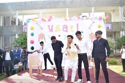 The Freshers' Day “Pragati” (2024) was organized at the College of Veterinary Science and Animal Husbandry, Kamdhenu University, Sardarkrushinagar.