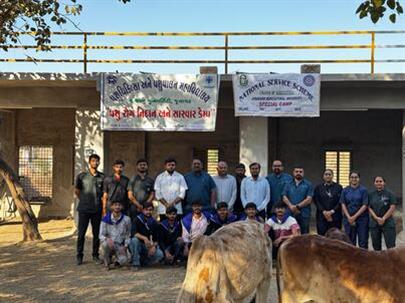 Veterinary Clinical Camp at Alidhra by College of Veterinary Science & A.H., K.U., Junagadh