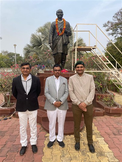 ૭૭માં પ્રજાસત્તાક દિવસ નિમિતે પશુ ચિકિત્સા અને પશુપાલન મહાવિદ્યાલય, કામધેનુ યુનિવર્સીટી સરદારકૃષિનગર ખાતે રાષ્ટ્રીય પર્વની ઉમંગ તેમજ ઉલ્લાસભેર ઉજવણી થઇ