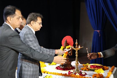 Veterinary College, Bhuj & GVC, Gandhinagar jointly organized a state level Seminar