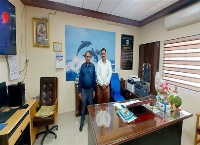 Distinguished scientist Dr. R. C. Agrawal, Deputy Director General (Education), Indian Council of Agricultural Research, New Delhi and National Director, National Agricultural Higher Education Project, ICAR, New Delhi visited College of Fisheries Science, Kamdhenu University, Veraval on 07.05.2023