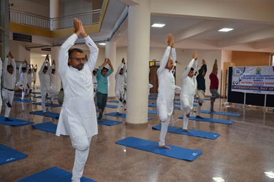 College of dairy science, Kamdhenu University, Amreli celebrated international Yoga Day on 21st June 2025